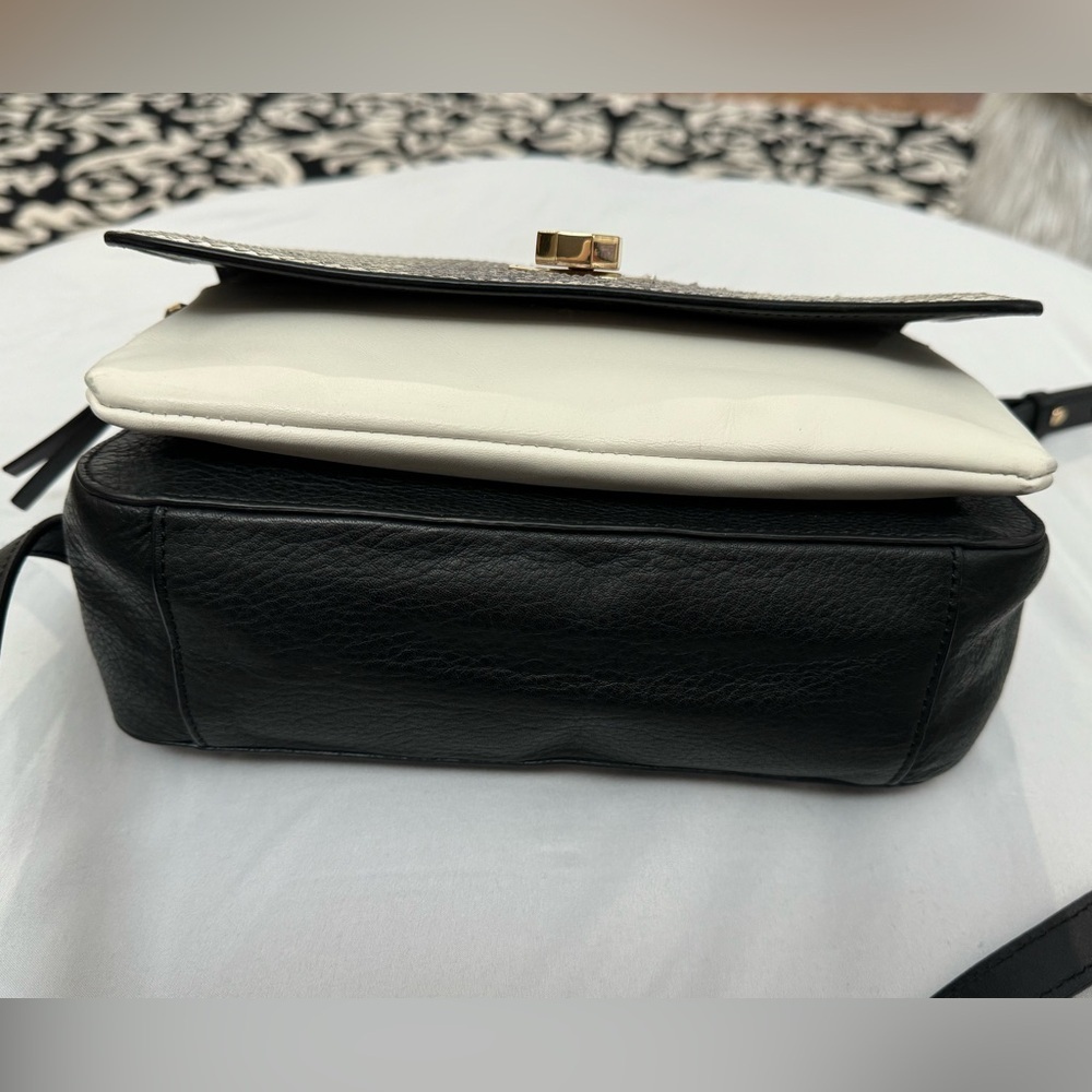 Louise et Cie Alis Genuine Leather SnakePrint White Black Purple Crossbody Purse - Picture 7 of 16